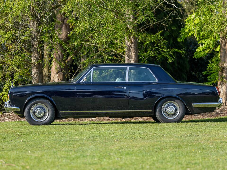 Image 2/50 of Rolls-Royce Silver Shadow I (1968)