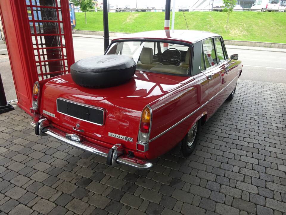 Image 5/15 of Rover 2000 (1974)