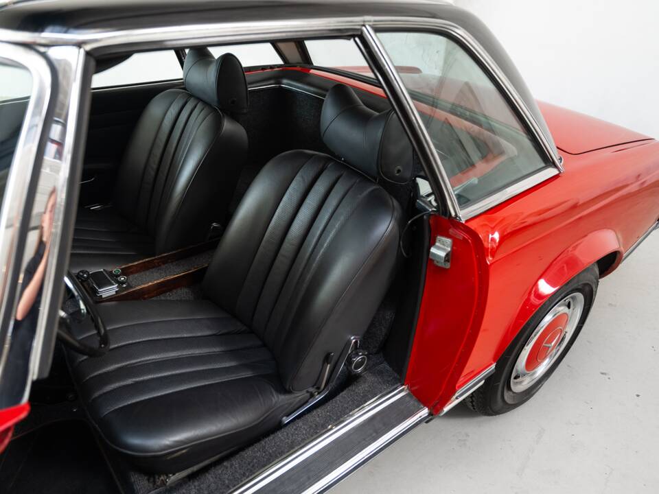 Image 17/35 of Mercedes-Benz 280 SL (1970)