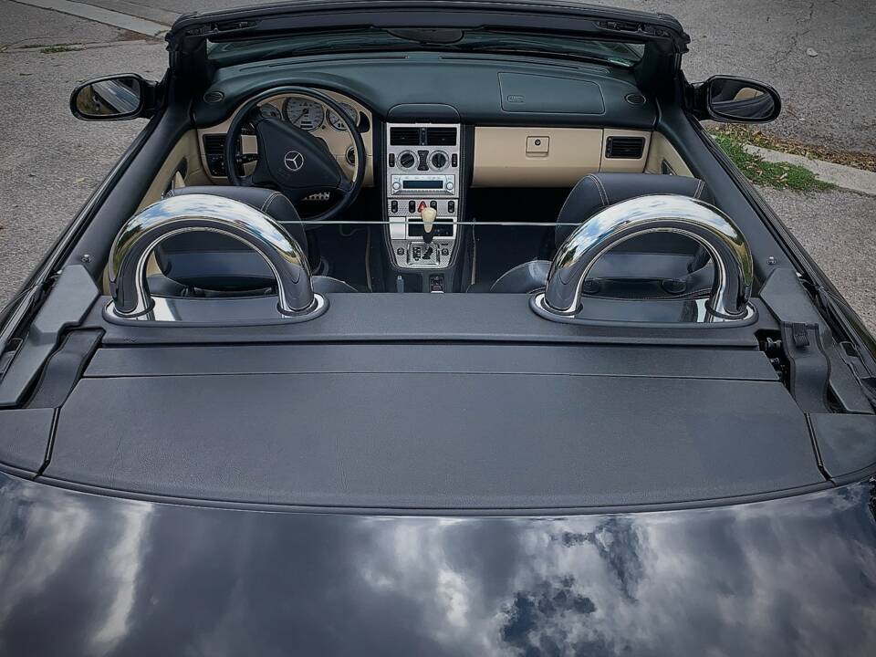 Image 3/8 of Mercedes-Benz SLK 230 Kompressor (2001)