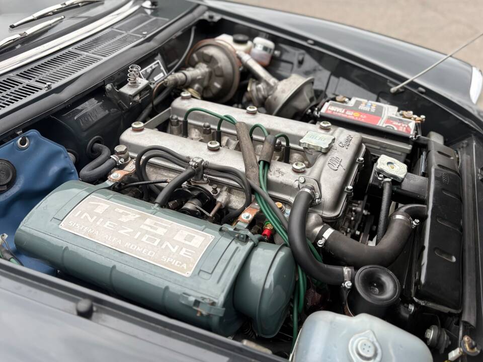 Imagen 20/32 de Alfa Romeo 1750 Spider (1970)
