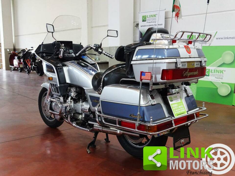 Bild 9/10 von Honda DUMMY (1987)