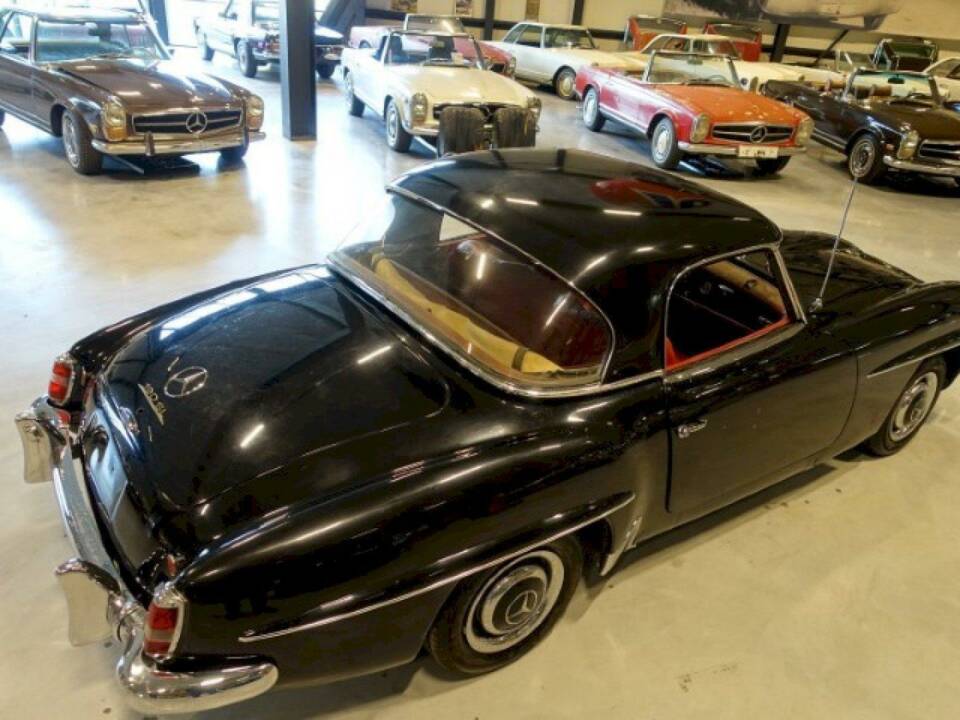 Image 16/43 of Mercedes-Benz 190 SL (1962)