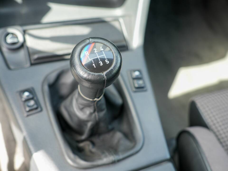 Image 20/34 de BMW M3 (1986)