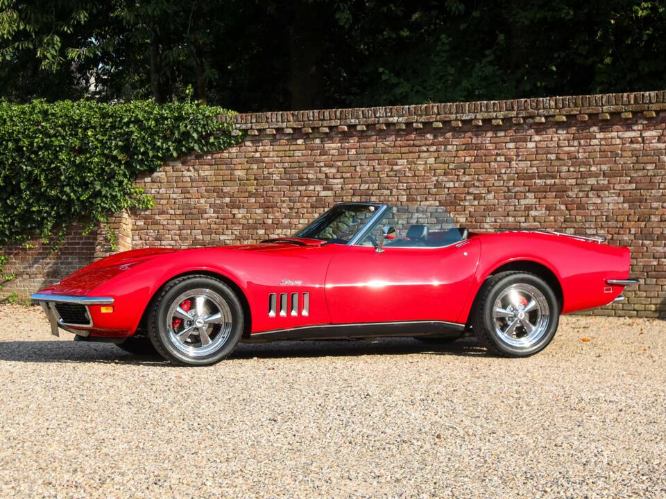 Image 28/50 of Chevrolet Corvette Stingray (1969)