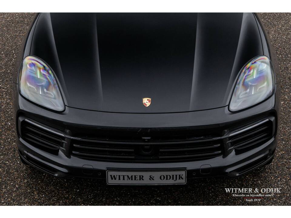 Image 15/37 of Porsche Cayenne E-Hybrid (2018)