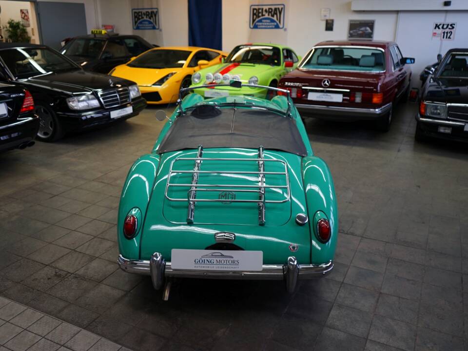 Image 12/39 de MG MGA 1500 (1958)