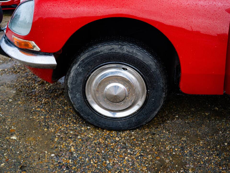Image 18/24 de Citroën DS 20 A (1973)