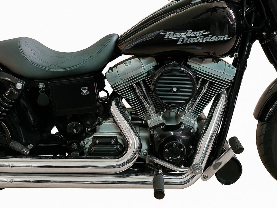 Image 6/7 de Harley-Davidson DUMMY (2000)