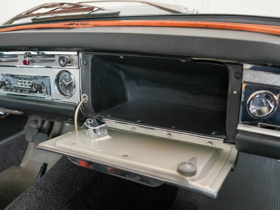 Bild 19/36 von Mercedes-Benz 230 SL (1966)