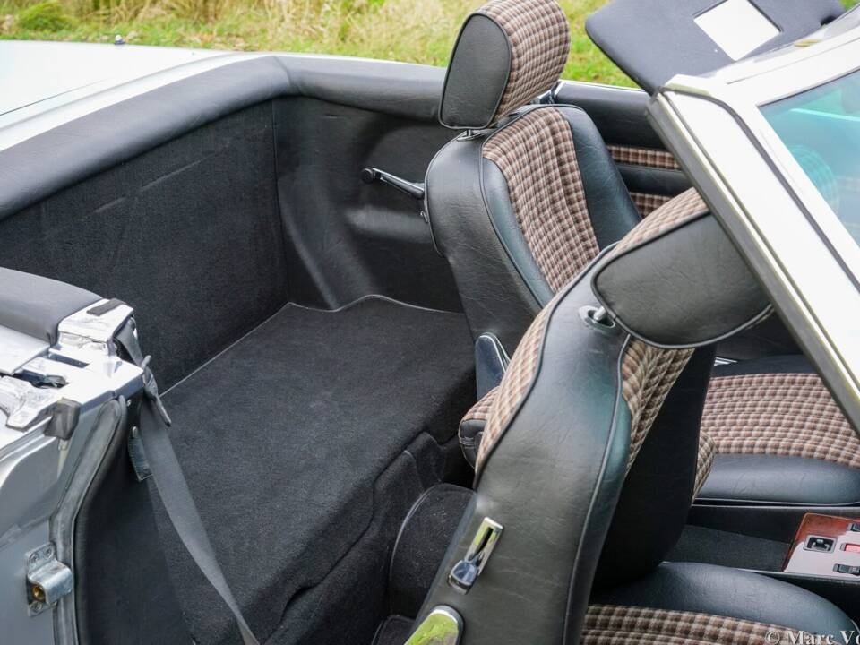 Bild 38/59 von Mercedes-Benz 280 SL (1985)