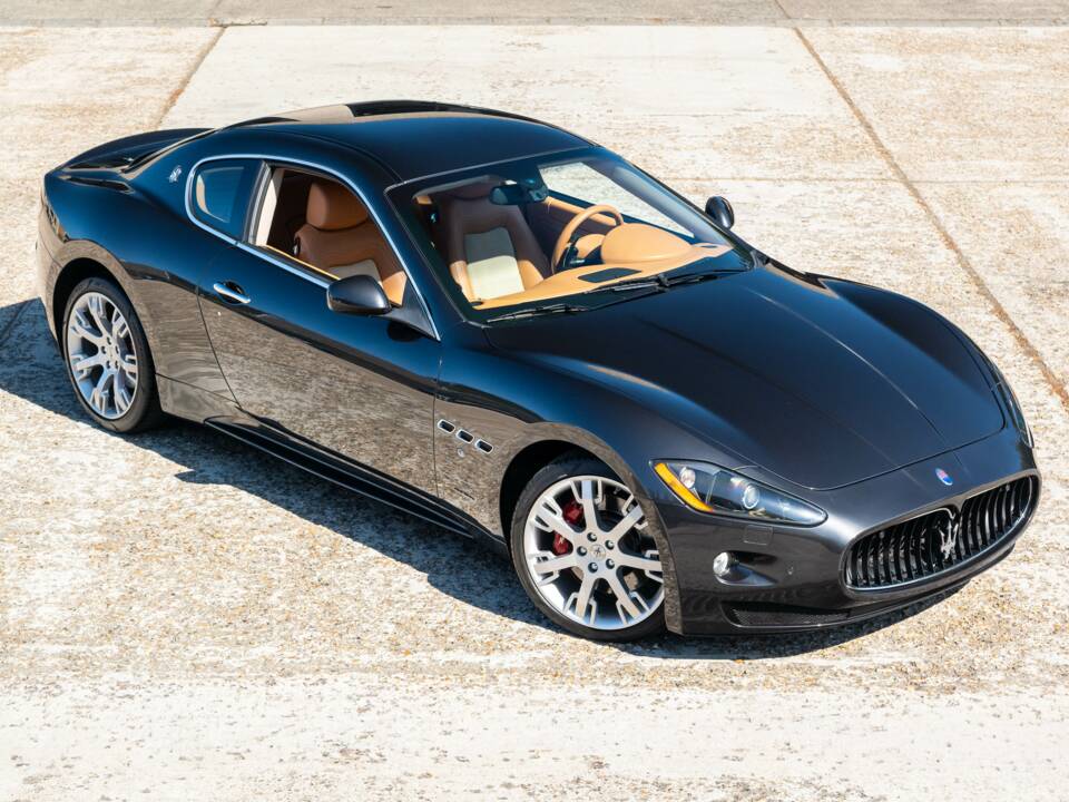 Bild 1/37 von Maserati GranTurismo S (2010)