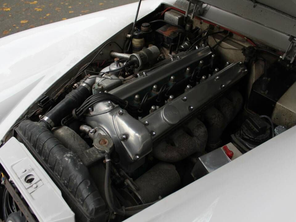 Image 13/15 de Jaguar XK 150 3.8 S FHC (1961)