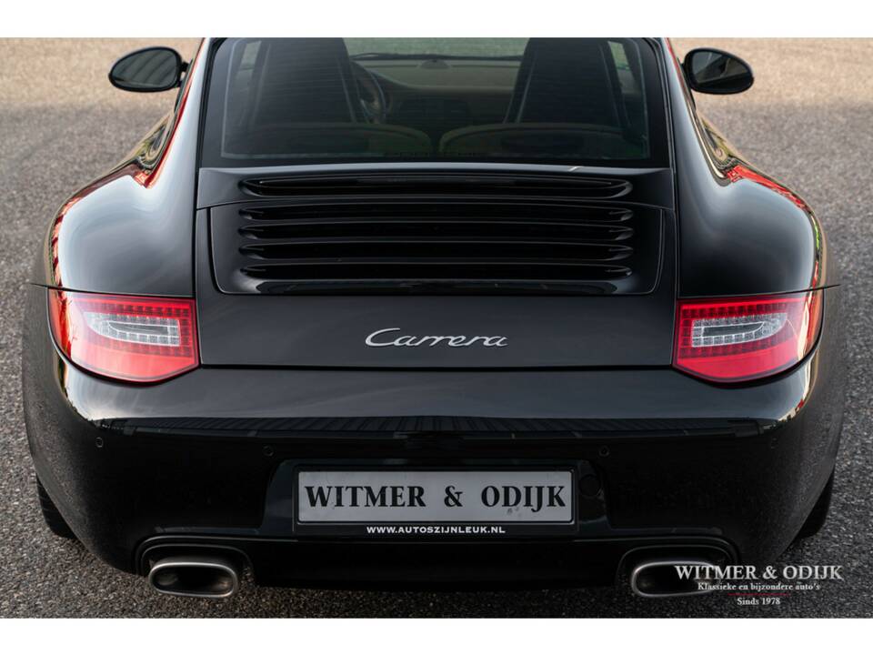 Image 14/26 of Porsche 911 Carrera (2010)