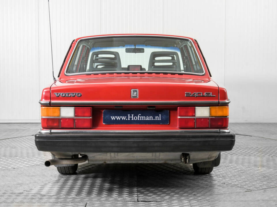 Image 13/50 of Volvo 240 (1987)