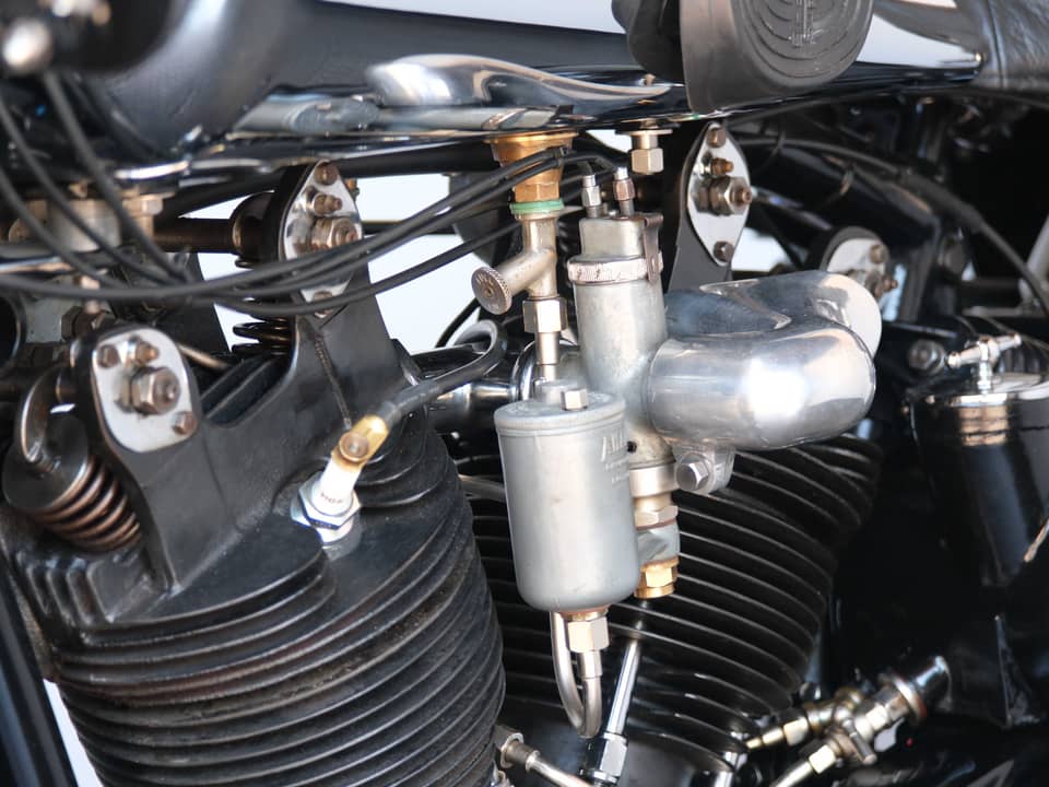 Image 50/99 of Brough-Superior SS 100 (1933)