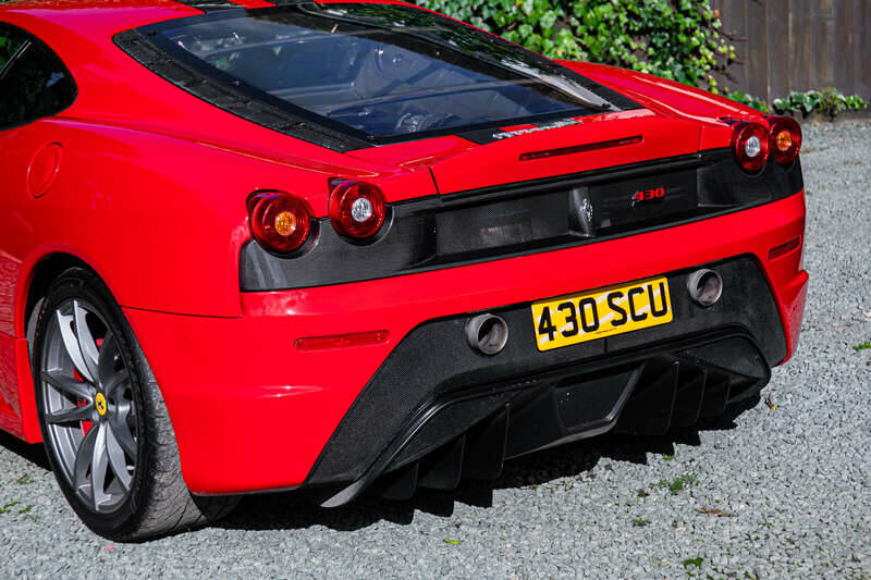 Immagine 10/50 di Ferrari 430 Scuderia (2009)