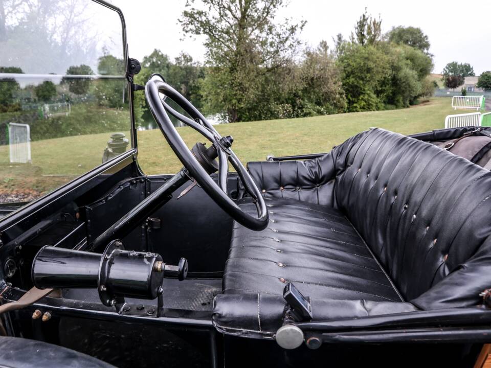 Bild 34/37 von Ford Model T (1918)