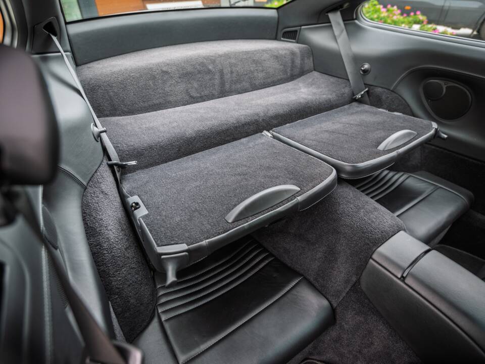 Afbeelding 36/73 van Porsche 911 Carrera 4S (2002)