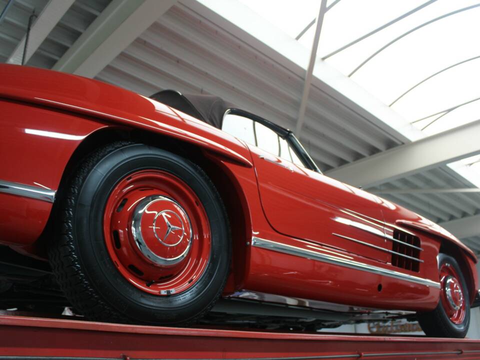 Image 16/50 de Mercedes-Benz 300 SL Roadster (1962)