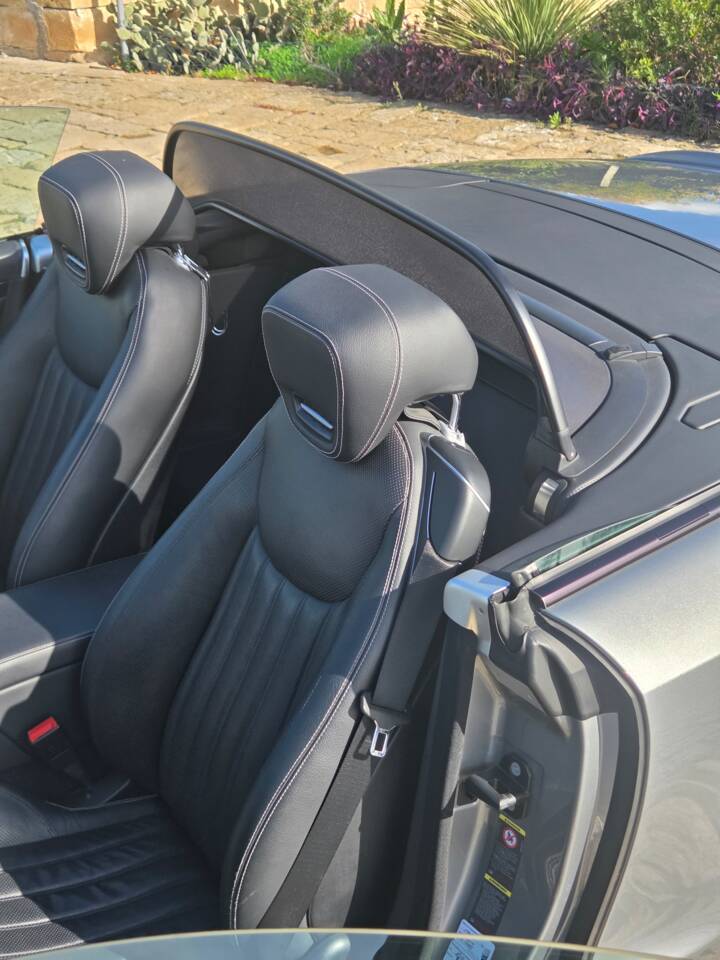 Imagen 14/34 de Mercedes-Benz SL 350 (2010)