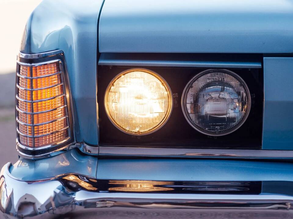 Bild 9/18 von Lincoln Continental Mark IV (1973)