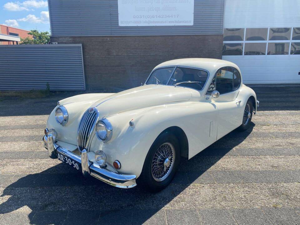 Image 39/43 de Jaguar XK 140 FHC (1956)