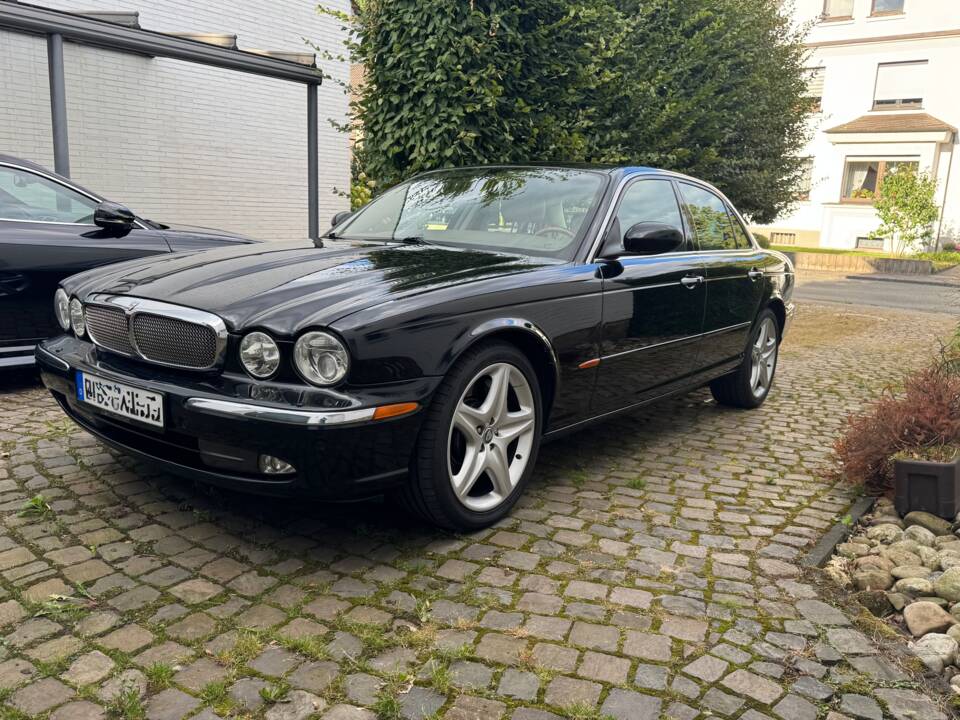 Image 5/22 of Jaguar XJR Super V8 (2005)