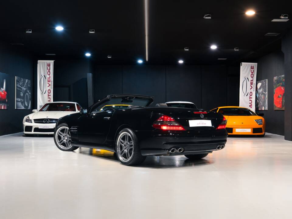 Image 7/31 of Mercedes-Benz SL 55 AMG (2003)