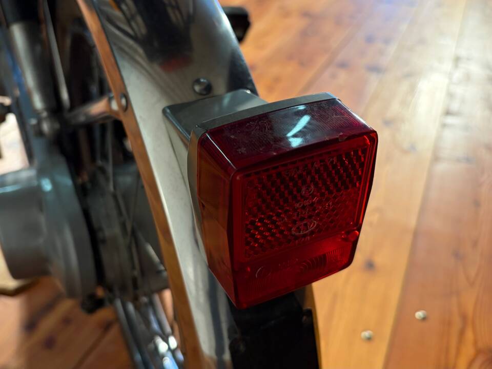 Image 13/17 of Piaggio Bravo (1981)