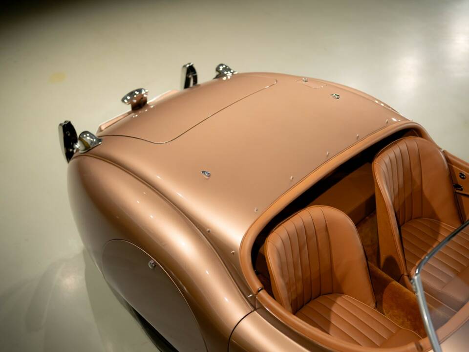 Image 49/50 of Jaguar XK 120 OTS (1952)