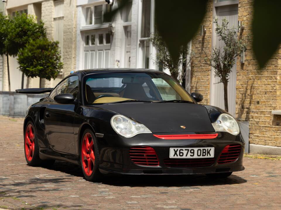 Bild 17/28 von Porsche 911 Turbo (2001)