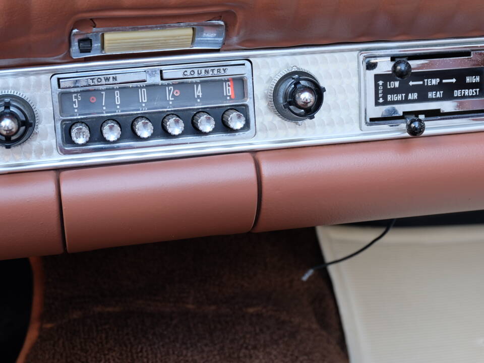 Immagine 43/64 di Ford Thunderbird (1956)