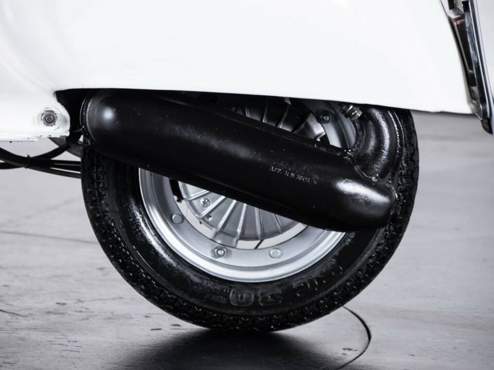 Immagine 13/50 di Piaggio Vespa 50 Special (1978)