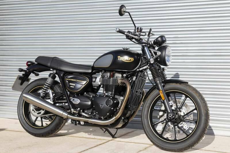 Immagine 4/42 di Triumph Street Twin Bonneville (2021)