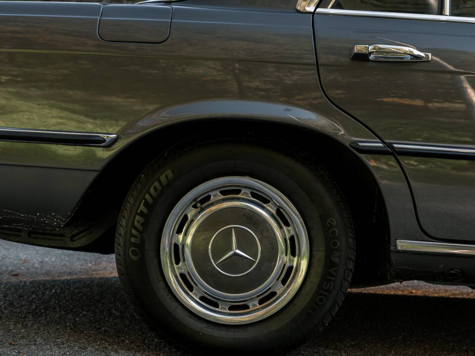 Bild 20/105 von Mercedes-Benz 280 S (1972)