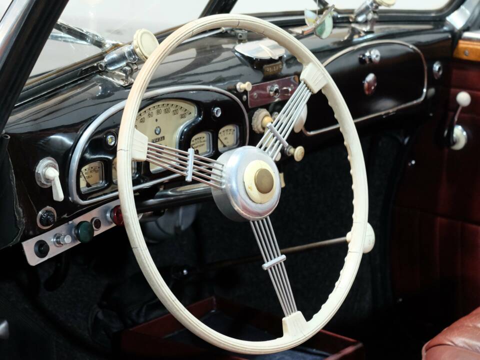 Image 4/33 de BMW 327 (1940)