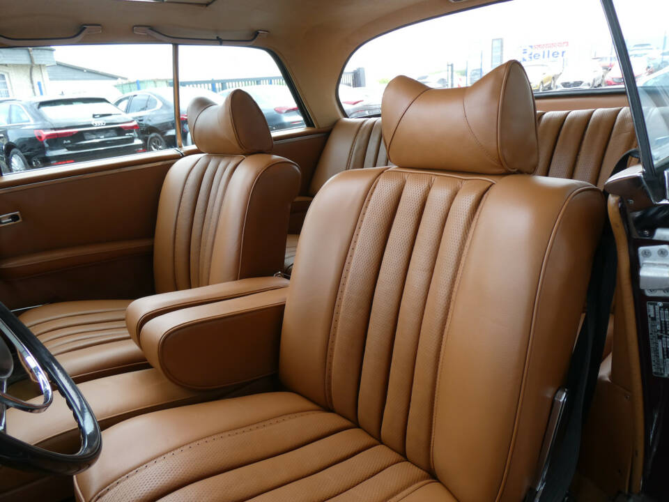 Image 10/25 of Mercedes-Benz 280 SE 3,5 (1971)