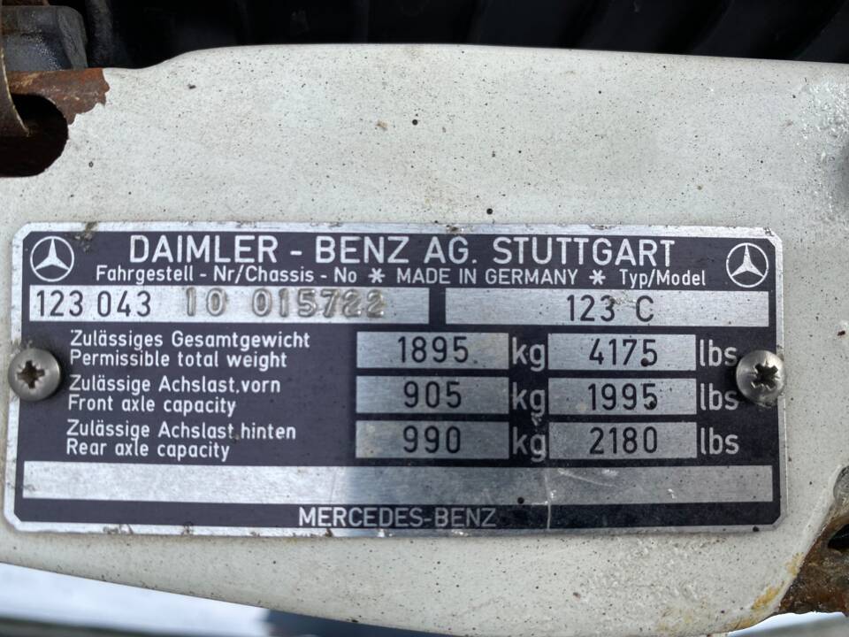 Image 48/49 of Mercedes-Benz 230 C (1980)