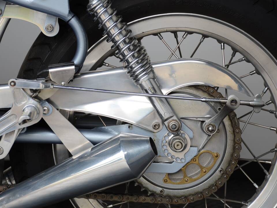 Image 24/42 of Royal Enfield 700 Silver Shotgun (1955)