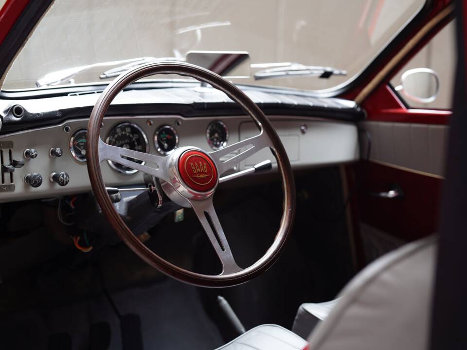 Image 15/100 of Saab 96 (1964)