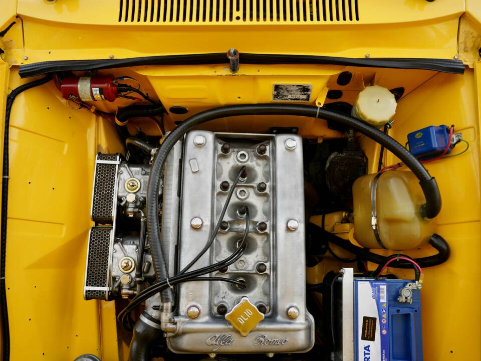 Image 21/50 of Alfa Romeo Giulia 1600 Sprint GT (1965)