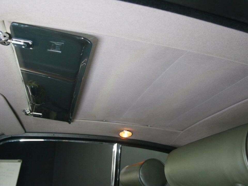 Image 48/50 de Bristol 411 Mk. I (1970)