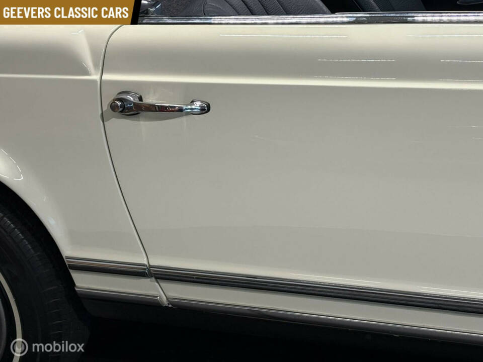 Immagine 21/50 di Mercedes-Benz 230 SL (1965)