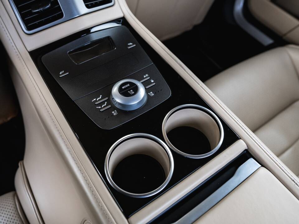 Bild 24/38 von Aston Martin Rapide S (2013)