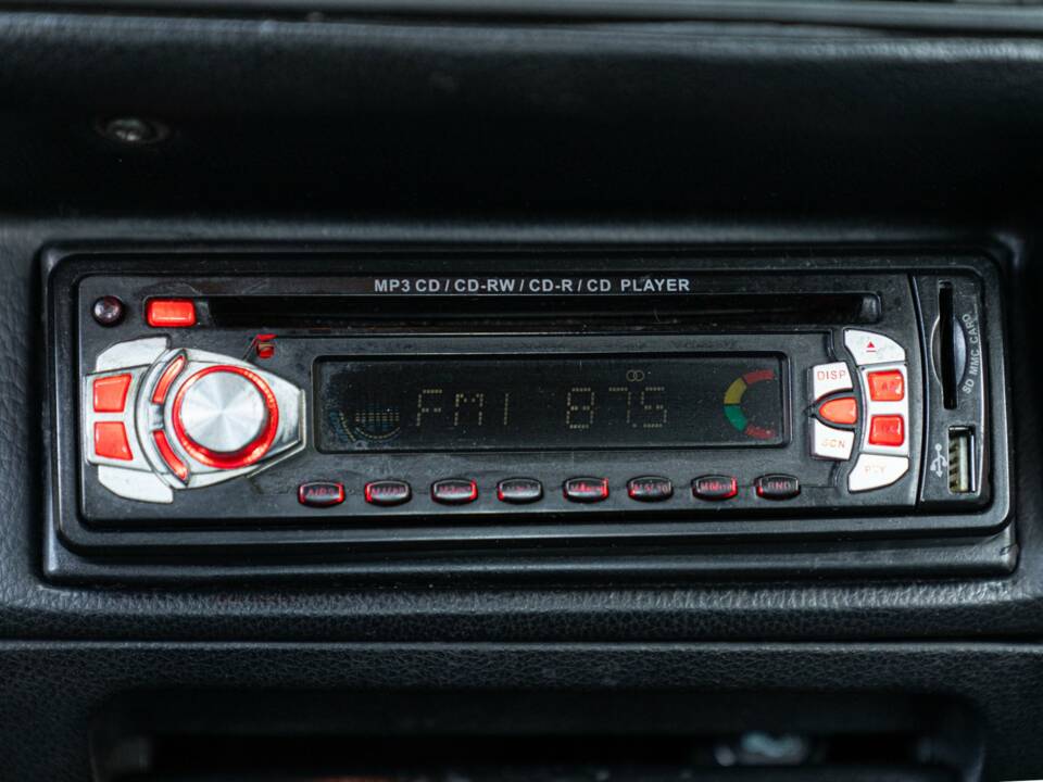 Bild 44/50 von FIAT Ritmo 105 TC (1990)