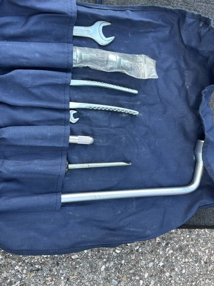 Bild 10/11 von Mercedes-Benz E 280 (1998)