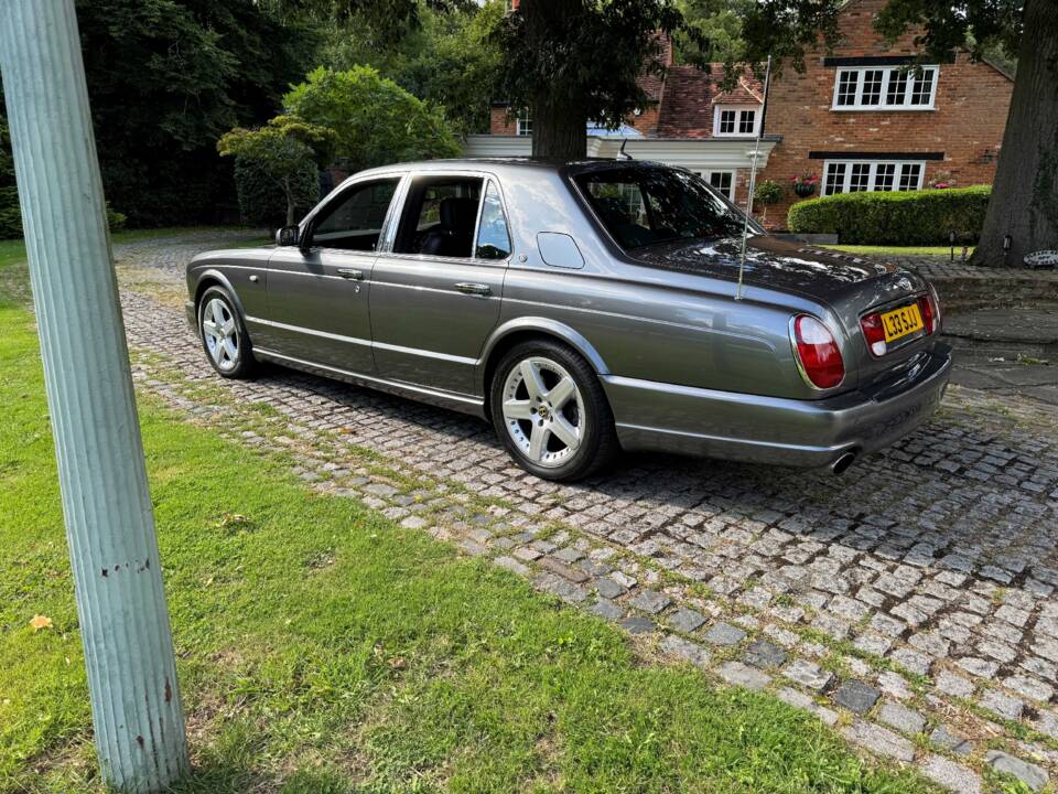 Image 13/31 of Bentley Arnage T (2002)