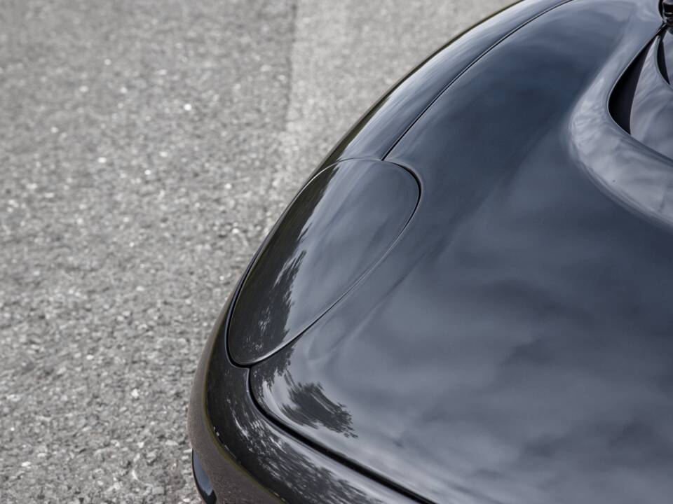Image 16/60 of Jaguar XJ 220 (1992)