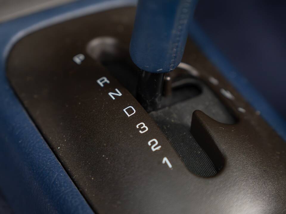 Image 22/25 of Porsche 911 Carrera (1997)